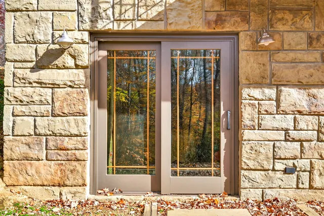 $895,000 | 8650 Mt Nebo Road, Freetown, IN 47235