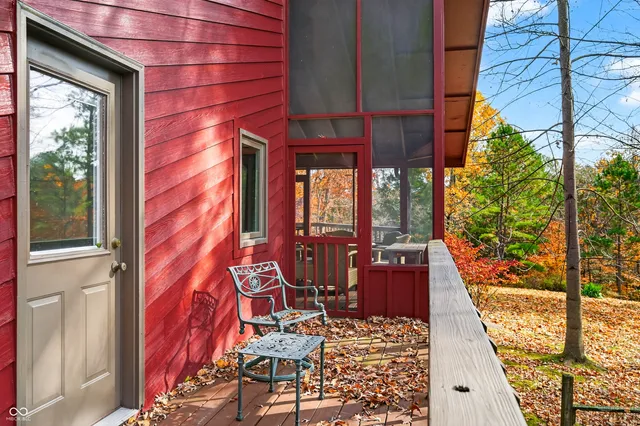 $895,000 | 8650 Mt Nebo Road, Freetown, IN 47235