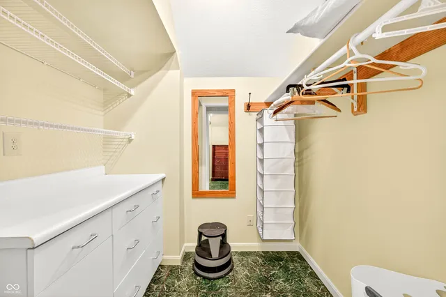 $895,000 | 8650 Mt Nebo Road, Freetown, IN 47235