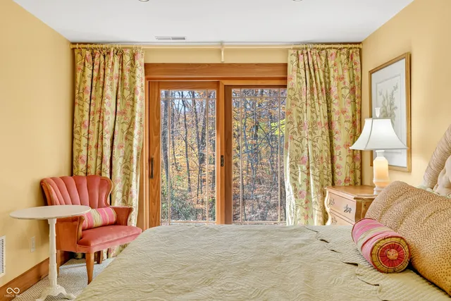 $895,000 | 8650 Mt Nebo Road, Freetown, IN 47235