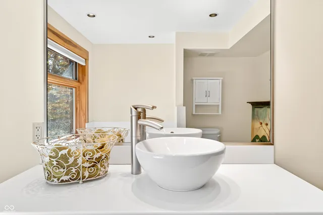 $895,000 | 8650 Mt Nebo Road, Freetown, IN 47235