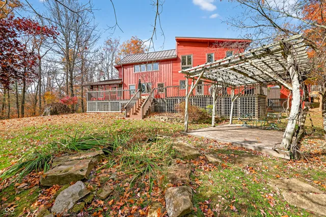 $895,000 | 8650 Mt Nebo Road, Freetown, IN 47235