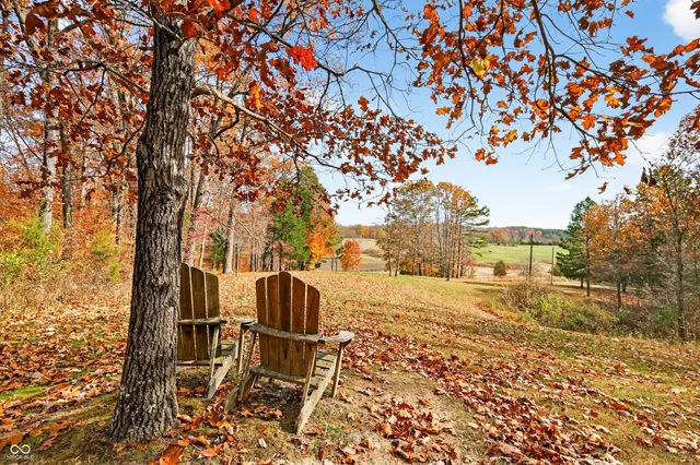 $895,000 | 8650 Mt Nebo Road, Freetown, IN 47235