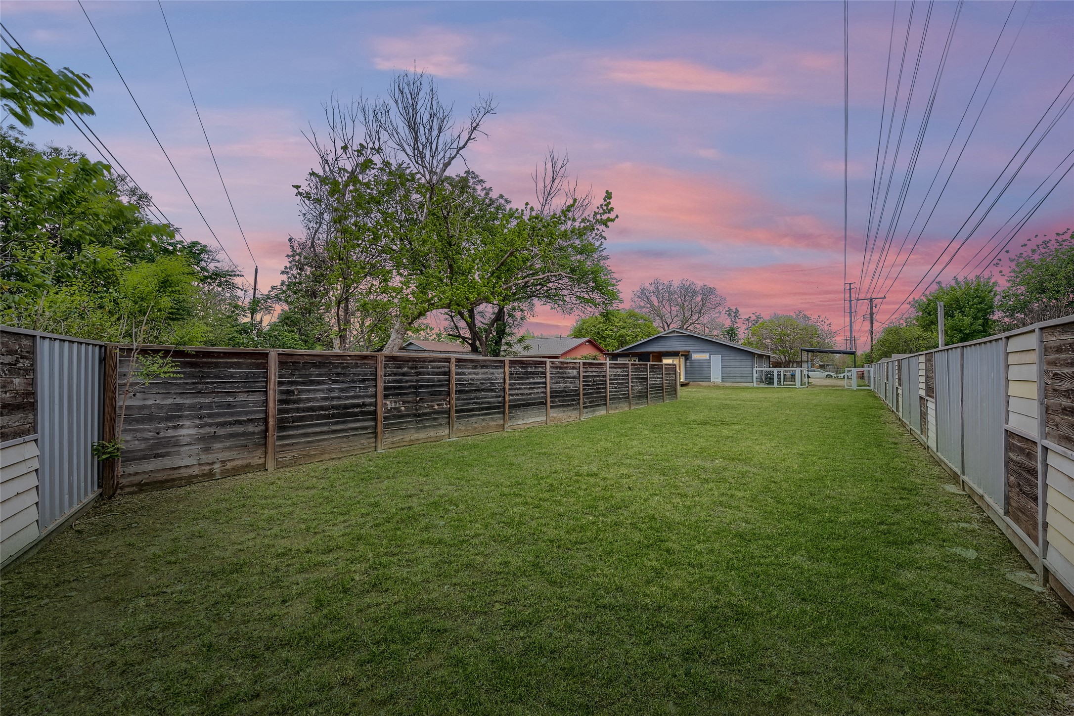 5707 Tracy Lynn Lane, Unit A Austin, TX 78721 - Photo 30 of 33 View of fenced backyard