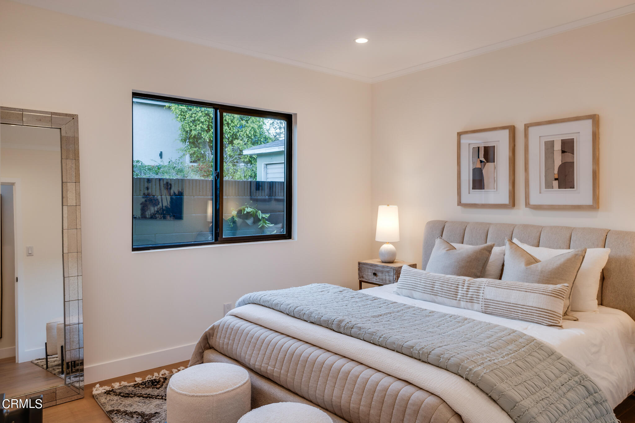 2425 Cooley Place Pasadena, CA 91104 - Photo 32 of 74 a bedroom with a bed and a window