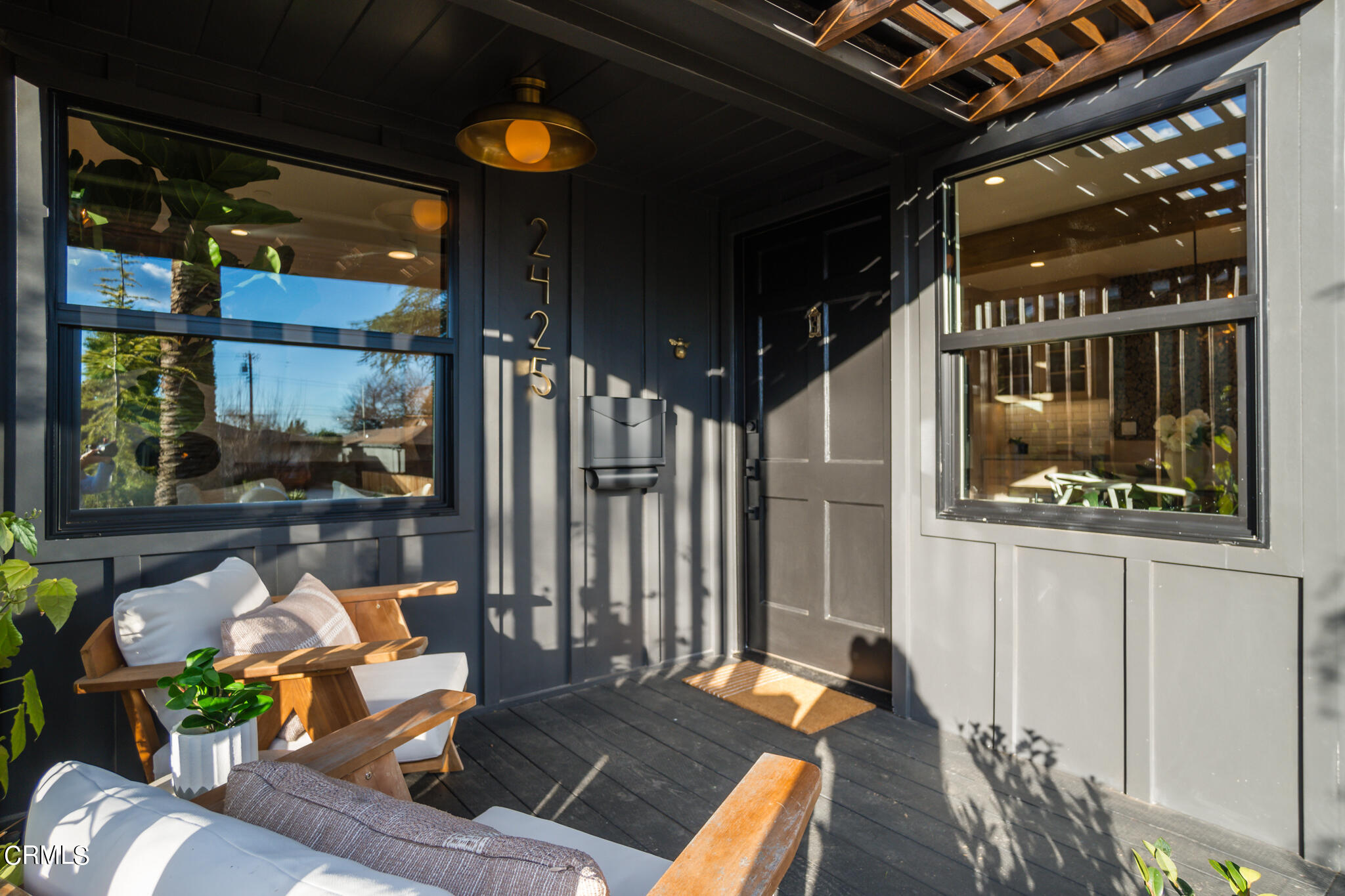 2425 Cooley Place Pasadena, CA 91104 - Photo 7 of 74 a outdoor living space with furniture