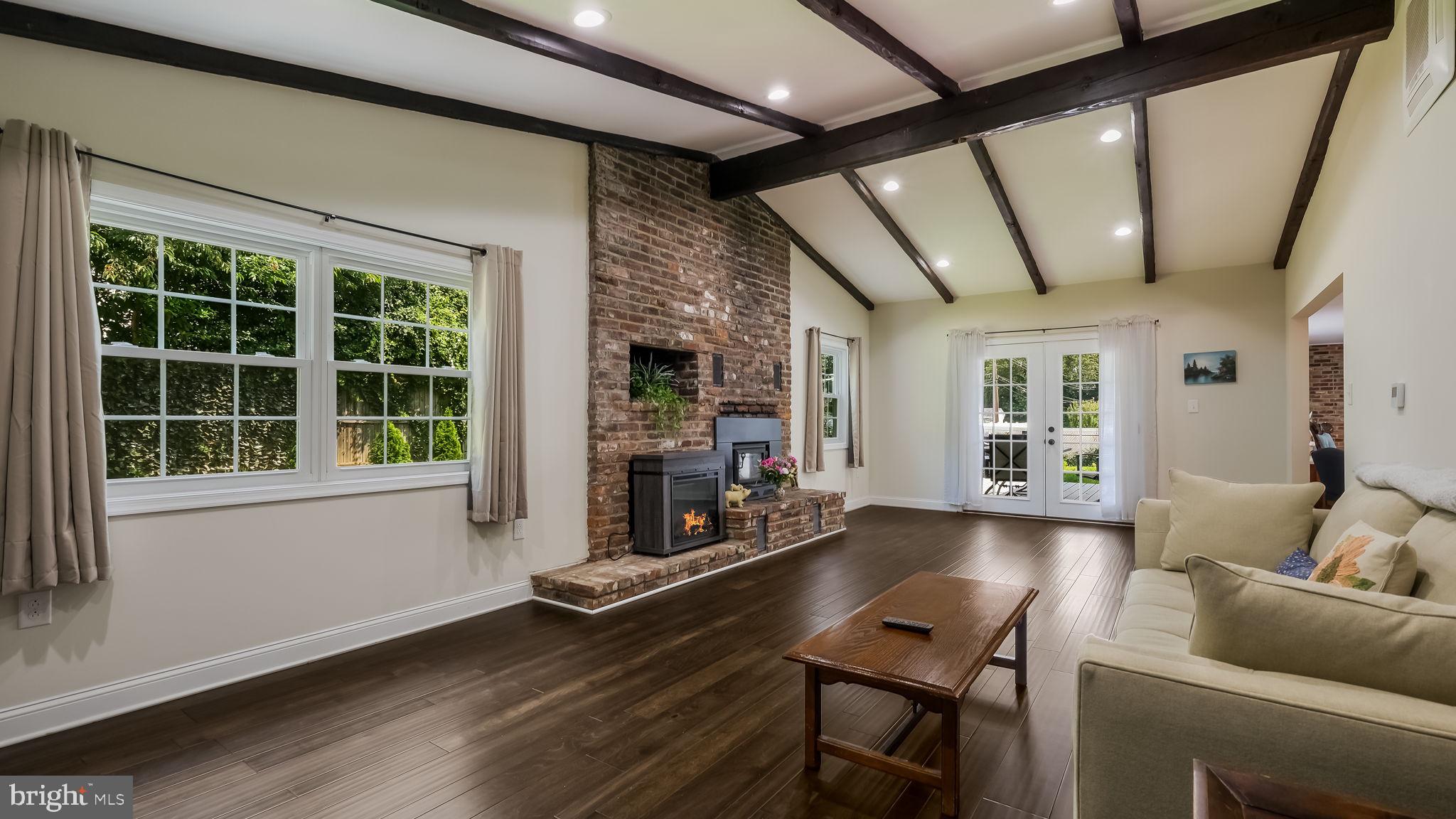 16 Rust Hill Road Levittown, PA 19056 - Photo 8 of 27 Family room.