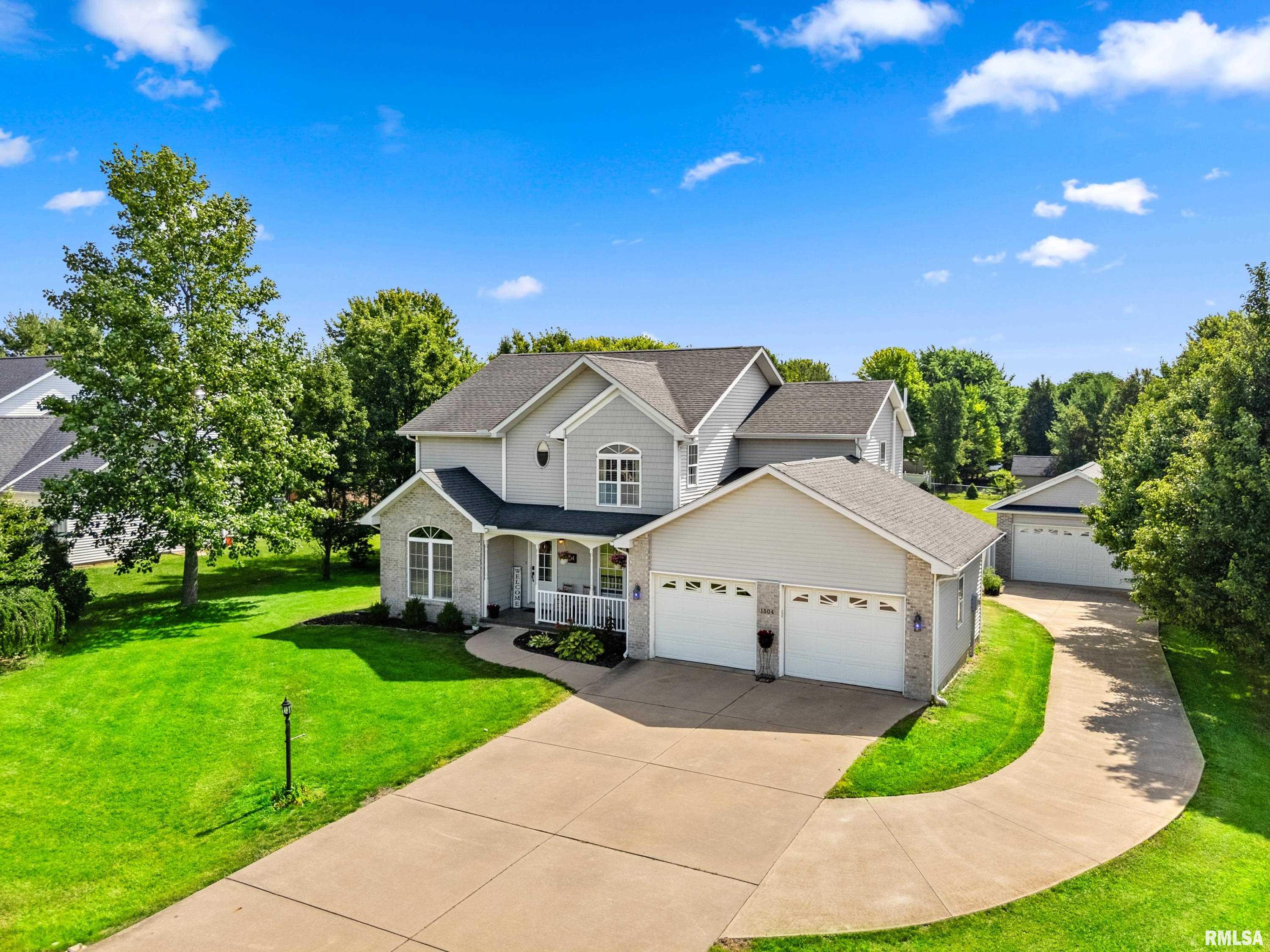 1504 Redbird Way Metamora, IL 61548 - Photo 2 of 14