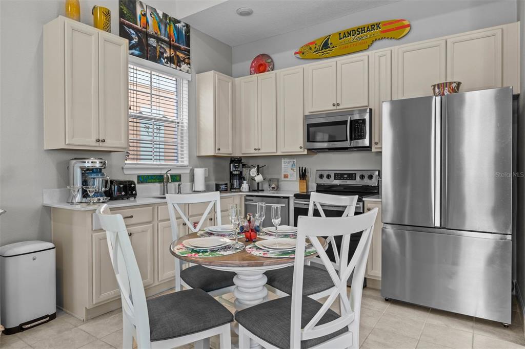 3082 Key Lime Loop Kissimmee, FL 34747 - Photo 11 of 61 Gallery Image 11
