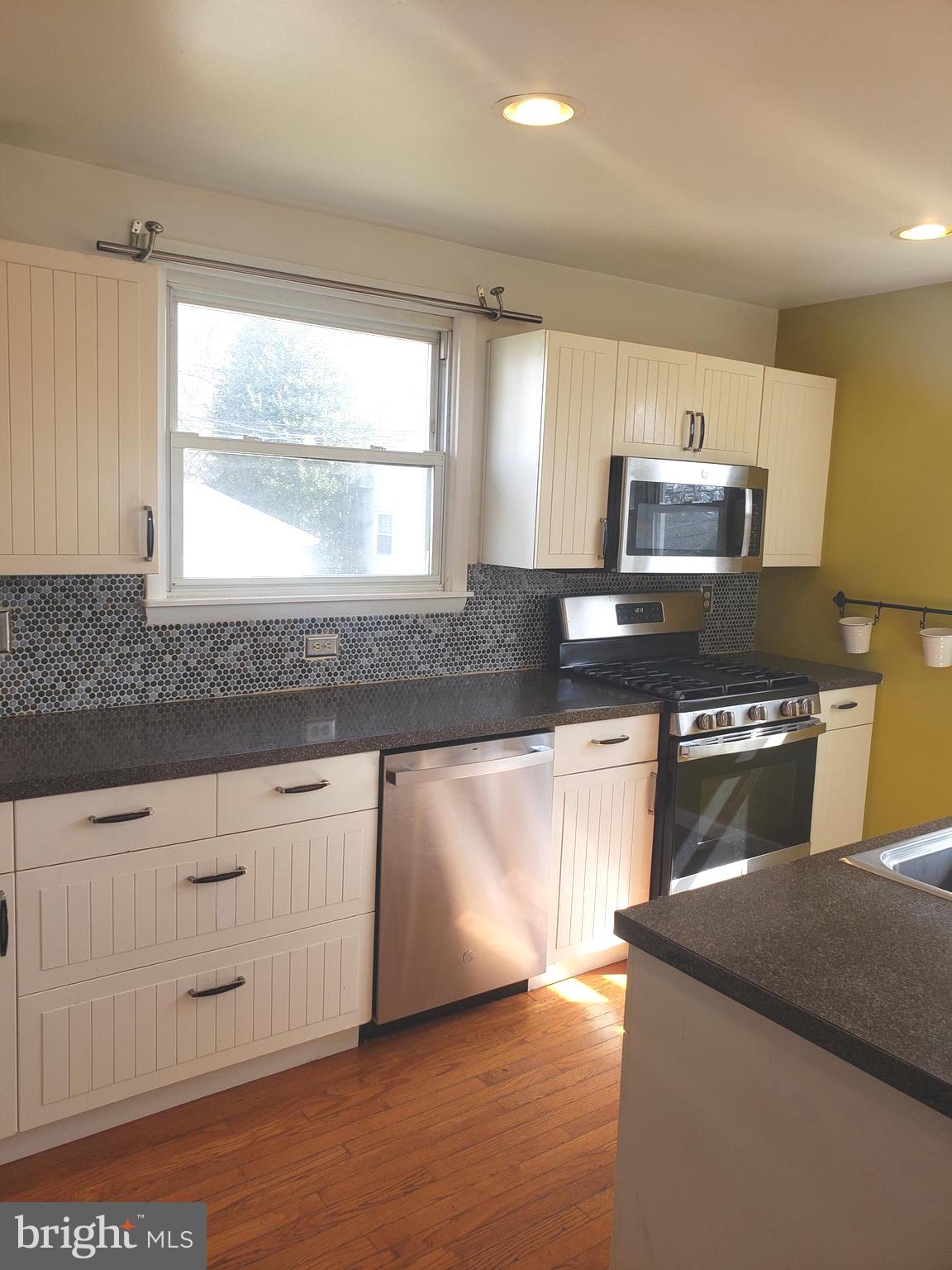 1104 Providence Road Secane, PA 19018 - Photo 26 of 69
