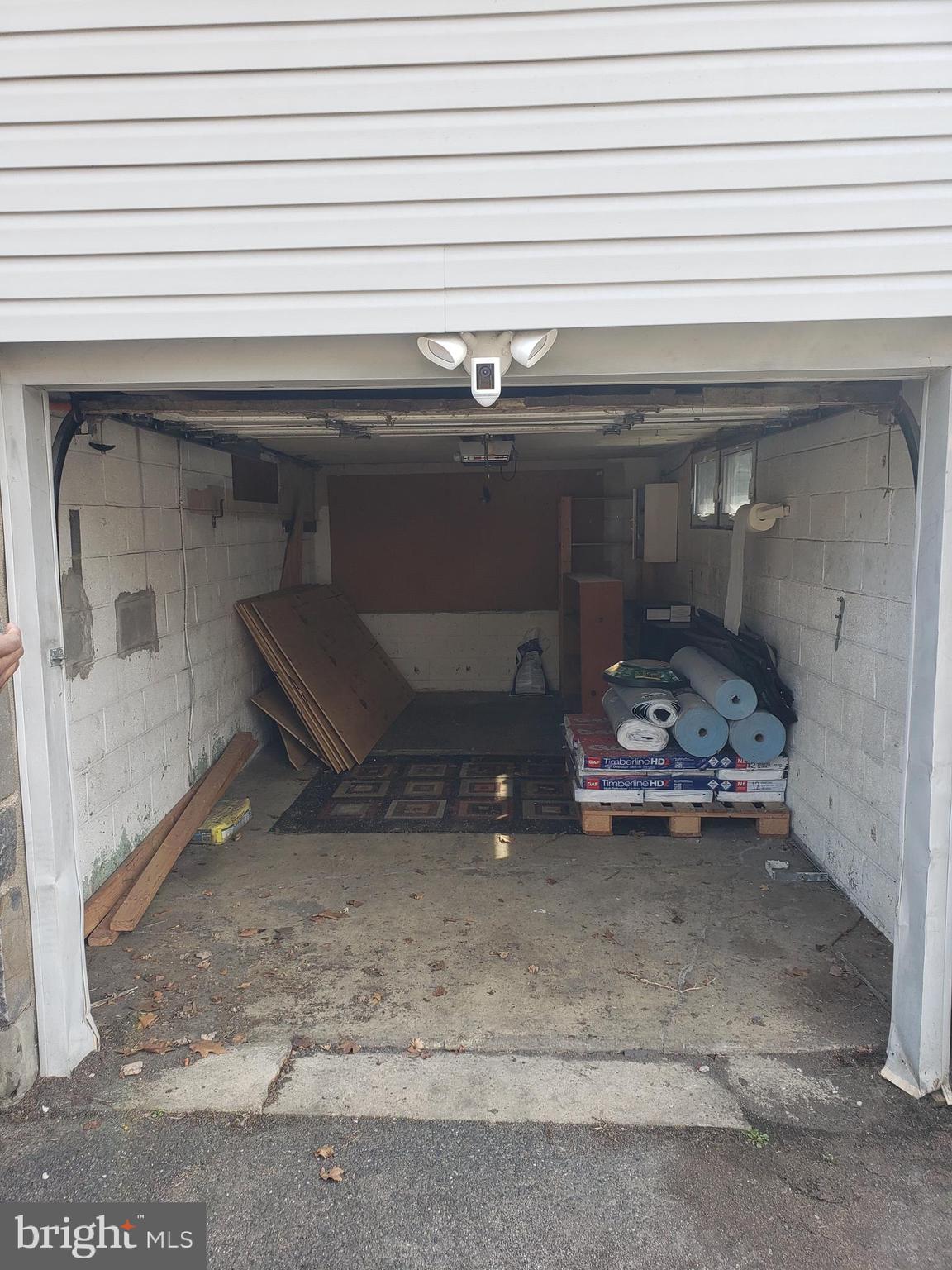 1104 Providence Road Secane, PA 19018 - Photo 3 of 69
