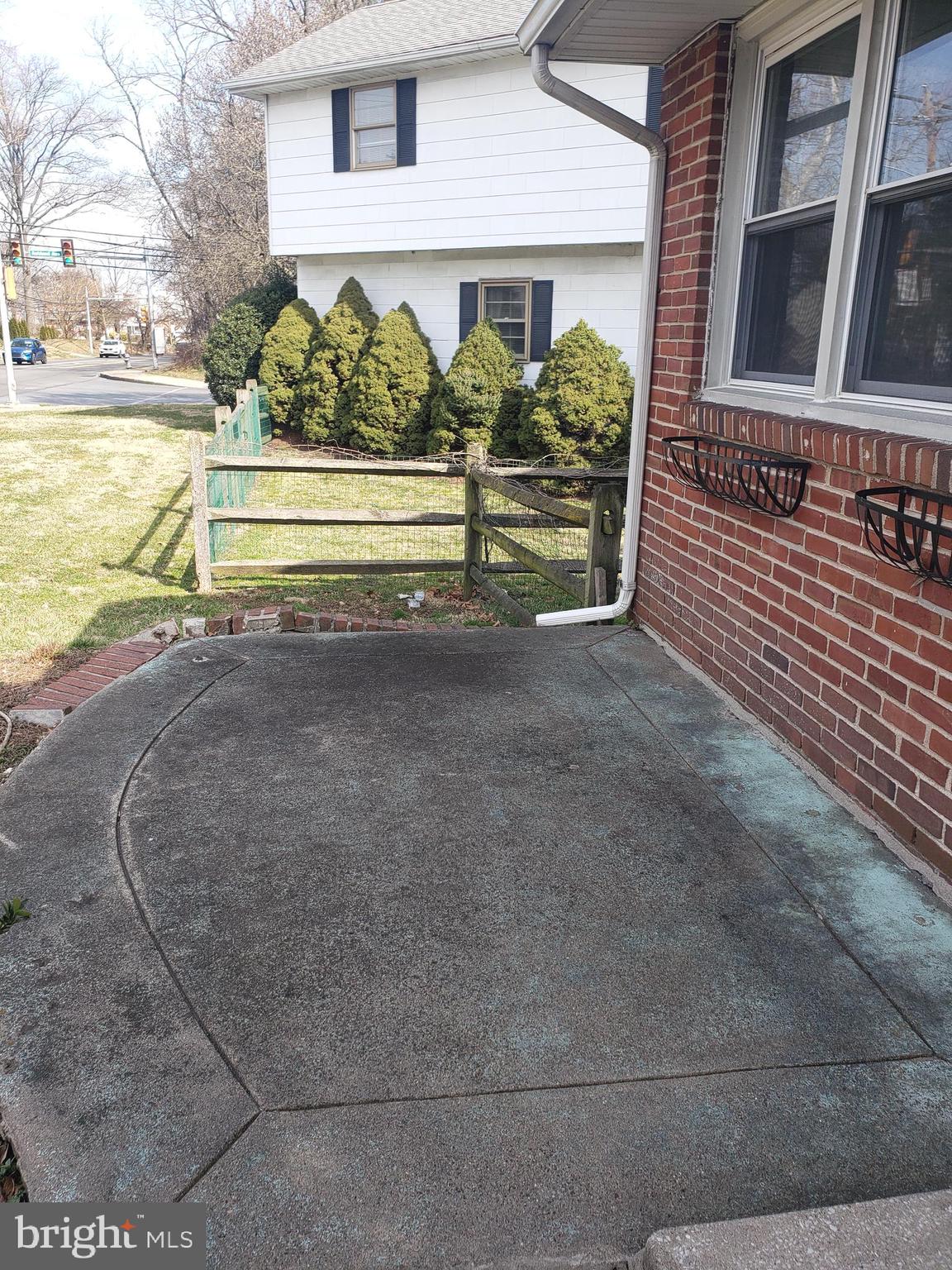1104 Providence Road Secane, PA 19018 - Photo 6 of 69