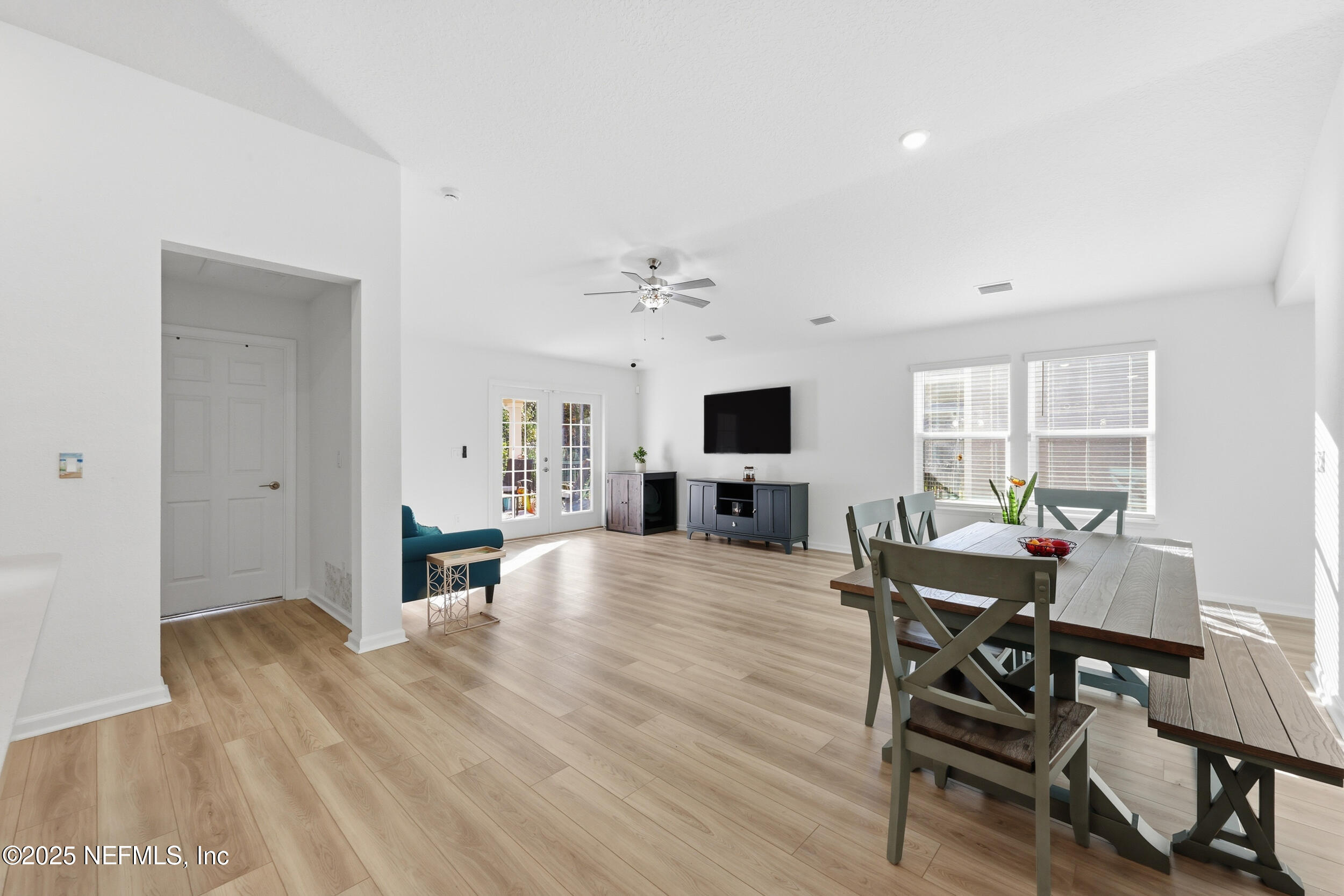 335 Boulder Lane St. Johns, FL 32259 - Photo 8 of 32 a view of a dining room with furniture and a window