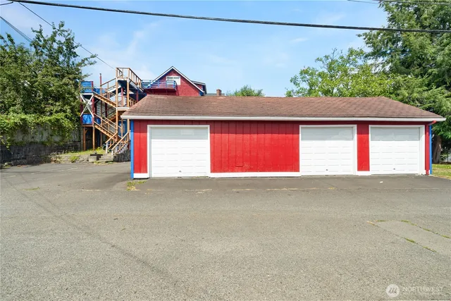 $599,900 | 211 East 3rd Street, Aberdeen, WA 98520