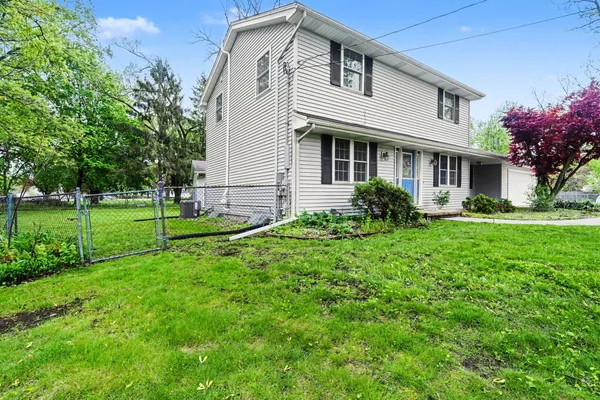 $335,000 | 8232 Gull Manor, Richland, MI 49083