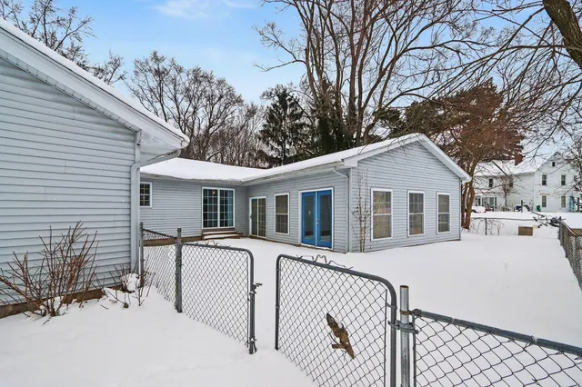 $375,000 | 8232 Gull Manor, Richland, MI 49083