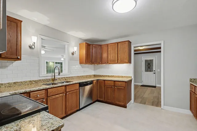 $375,000 | 8232 Gull Manor, Richland, MI 49083