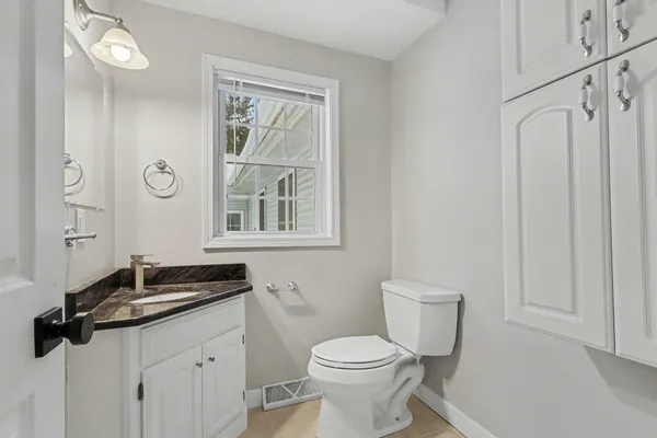 $335,000 | 8232 Gull Manor, Richland, MI 49083