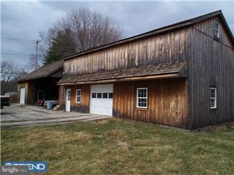 1238 West King Road Malvern, PA 19355 - Photo 4 of 5 Garage