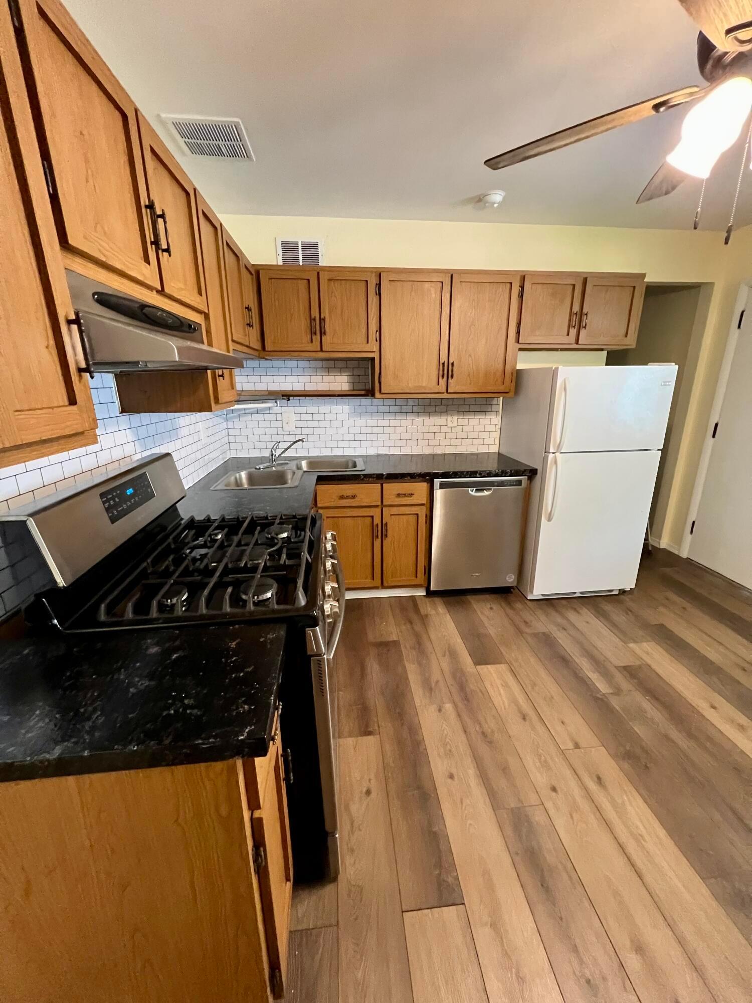 991 Bruckner Road Columbus, OH 43207 - Photo 7 of 11 B2518AA8-4514-431A-BA71-19F077283830