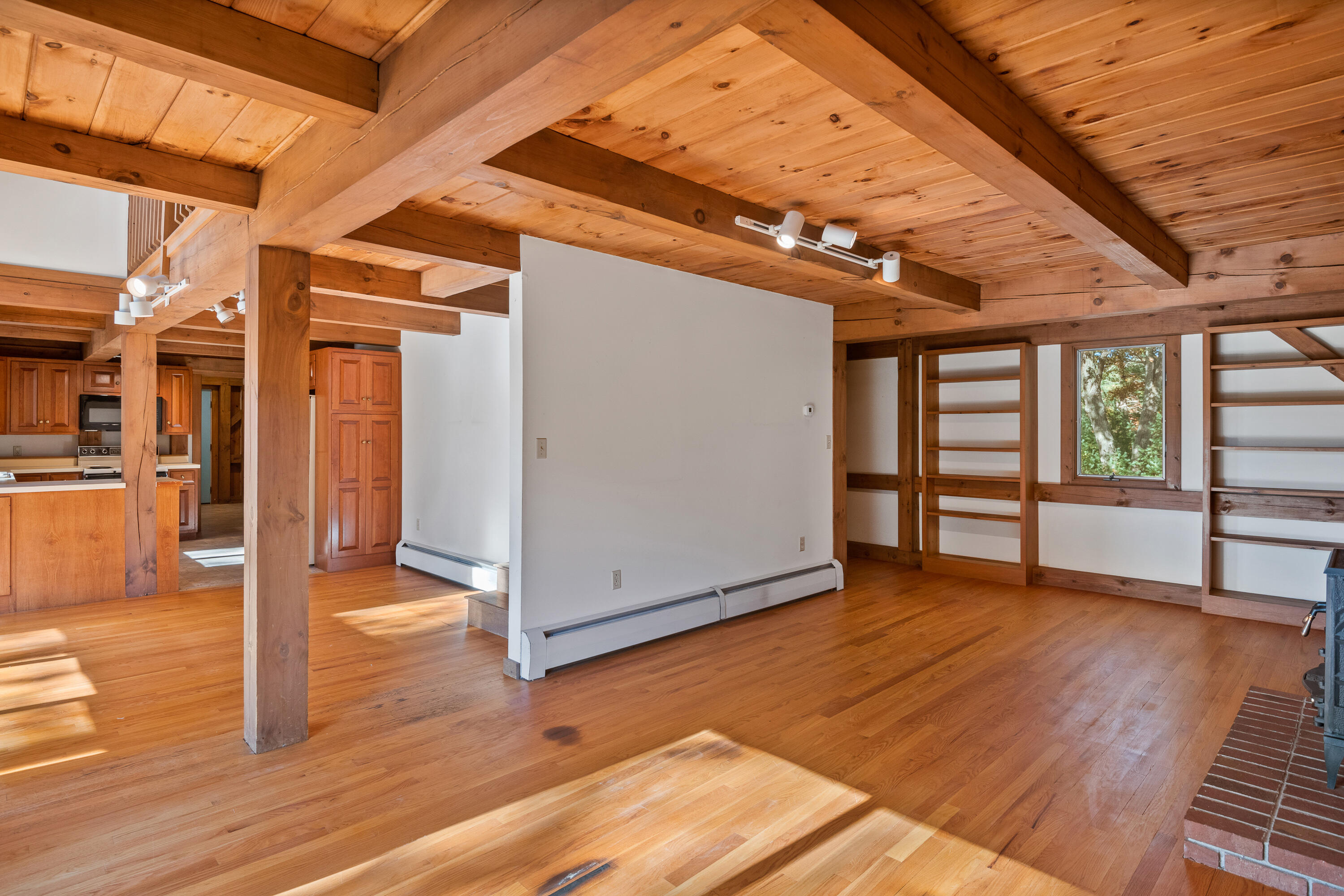 16 Captains Way Kittery Point, ME 03905 - Photo 16 of 42 Living Room