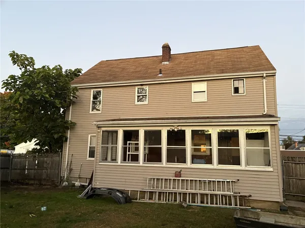 $2,400 | 610 Killingly Street, Unit 2, Johnston, RI 02919