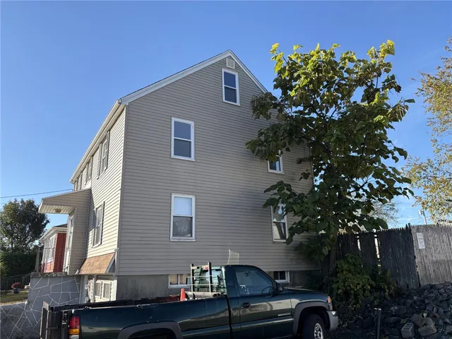 $2,400 | 610 Killingly Street, Unit 2, Johnston, RI 02919