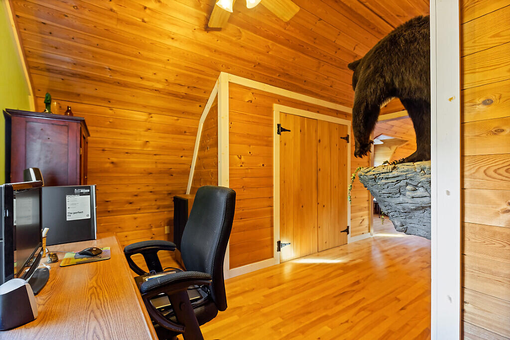 17 Bean Road Montville, ME 04941 - Photo 25 of 47 Office 2