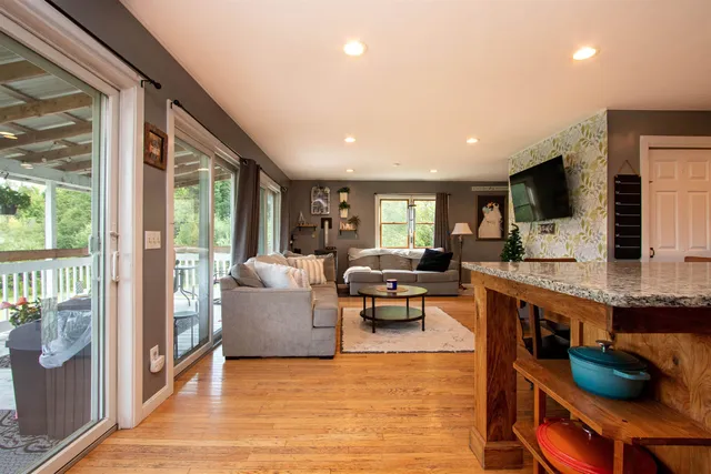 $450,000 | 902 Highway 16, Hardwick, VT 05836