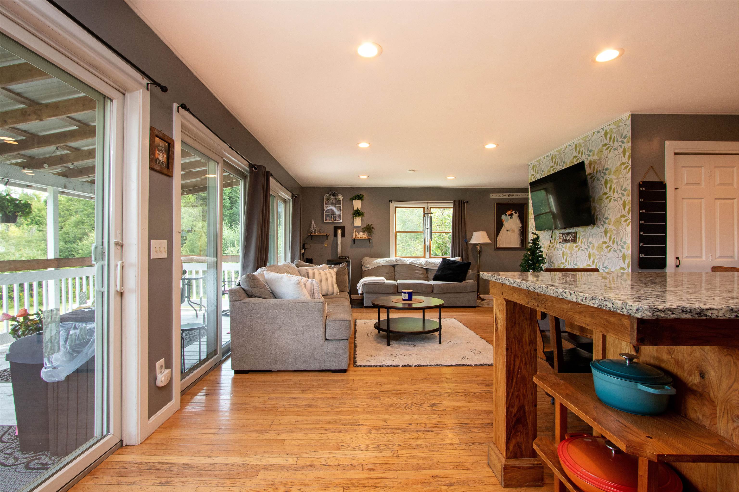 902 Highway 16 Hardwick, VT 05836 - Photo 13 of 53