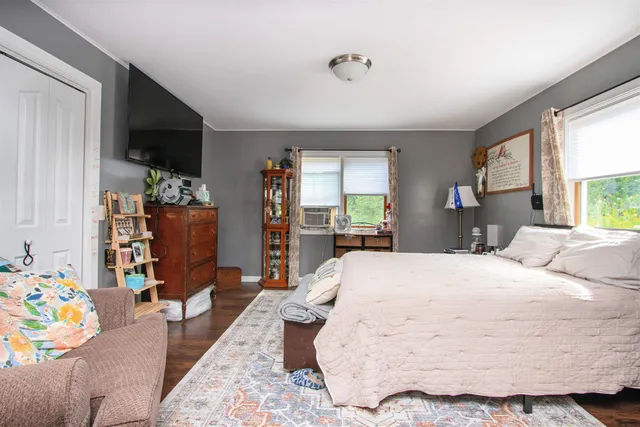 $450,000 | 902 Highway 16, Hardwick, VT 05836