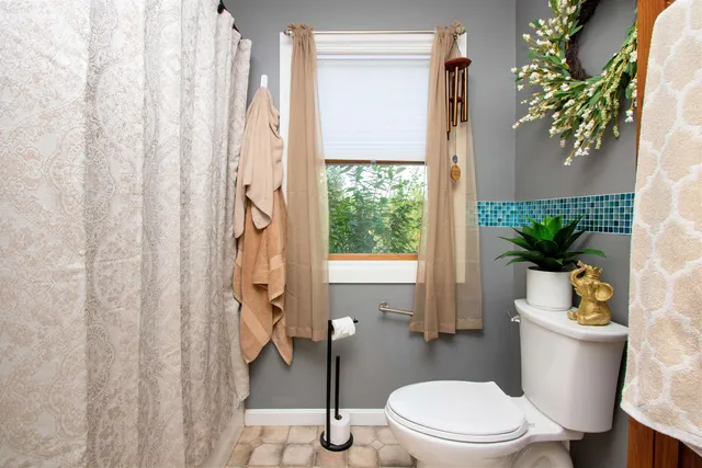 $450,000 | 902 Highway 16, Hardwick, VT 05836