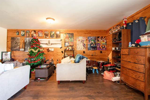 $450,000 | 902 Highway 16, Hardwick, VT 05836