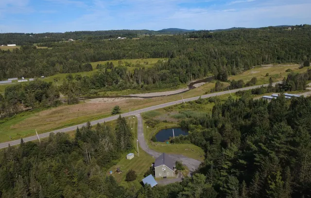 $450,000 | 902 Highway 16, Hardwick, VT 05836