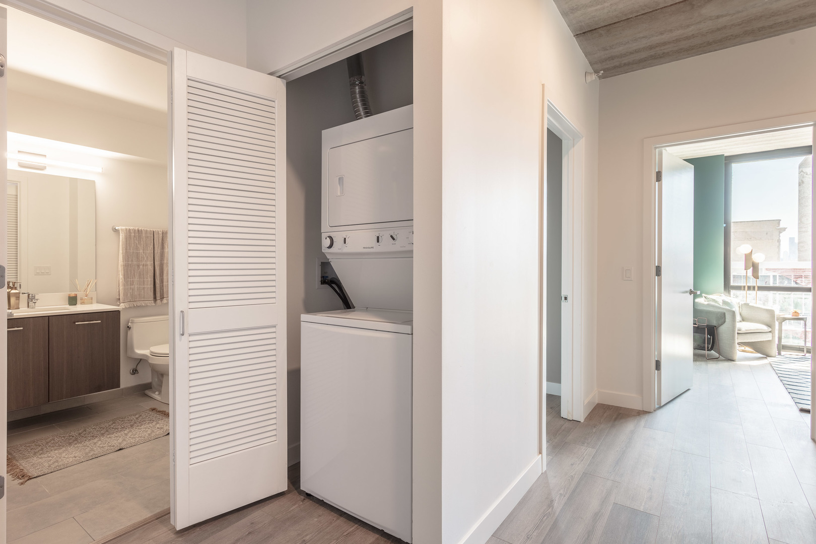 1640 West Division Street, Unit 1301 Chicago, IL 60622 - Photo 12 of 30