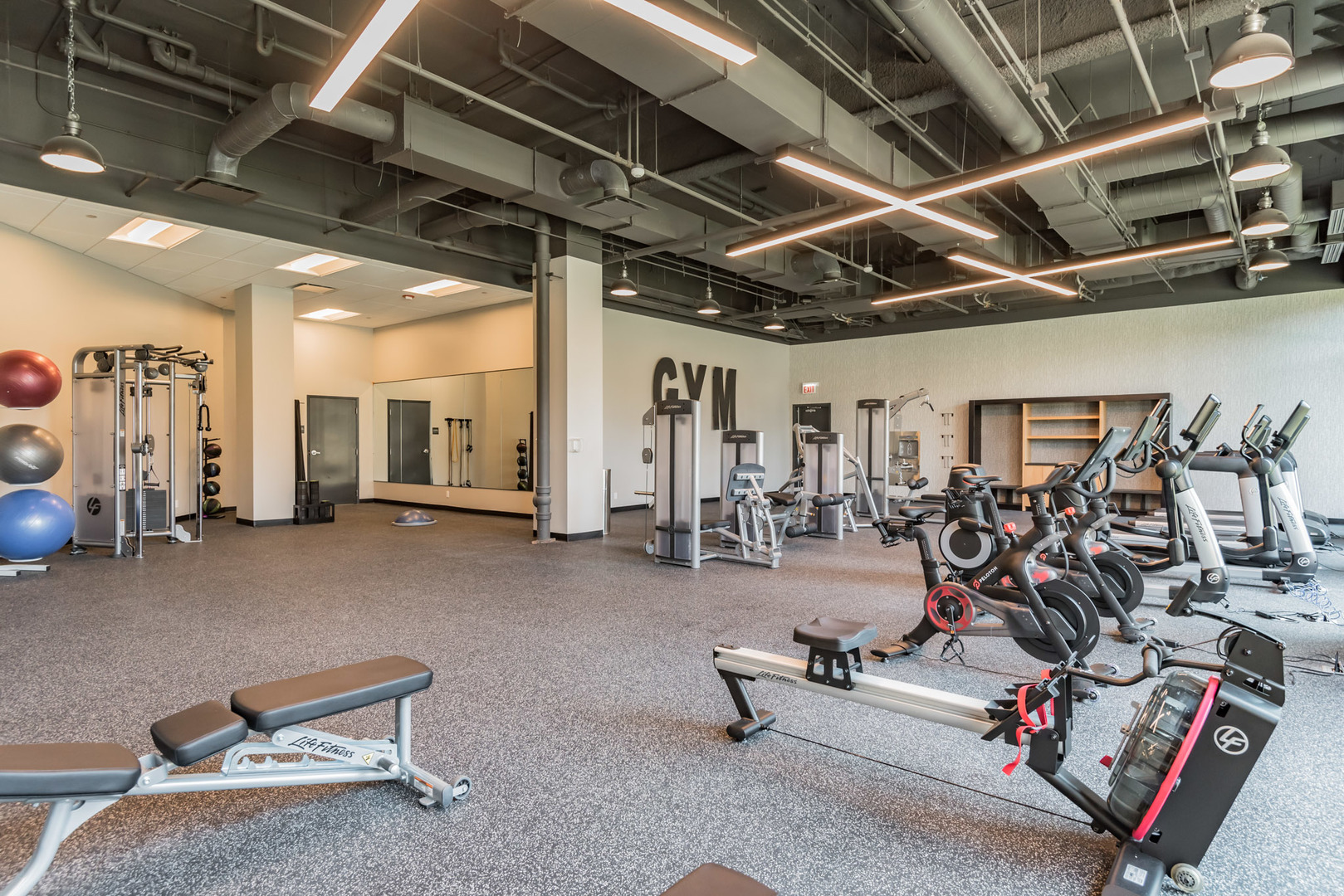 1640 West Division Street, Unit 1301 Chicago, IL 60622 - Photo 29 of 30