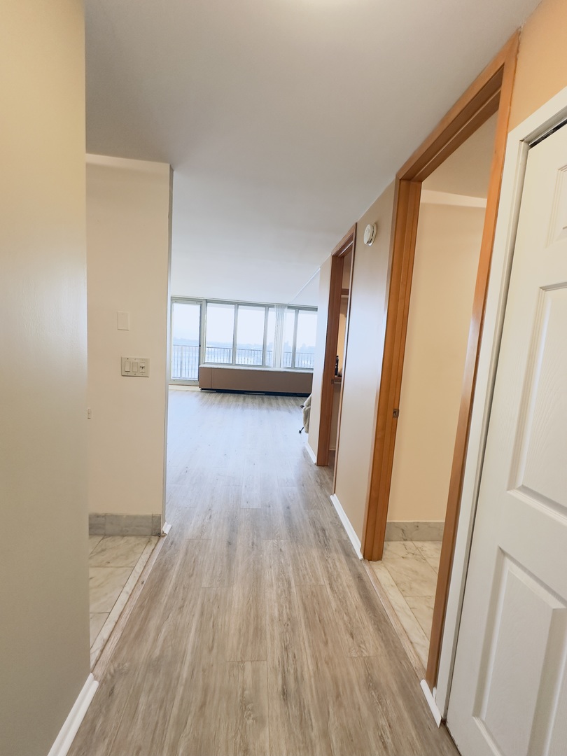 400 East Randolph Street, Unit 3201 Chicago, IL 60601 - Photo 2 of 15