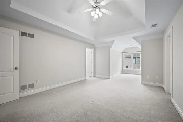 a view of empty room with window