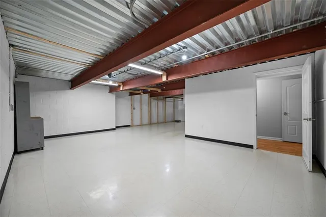 a view of a livingroom with an empty space