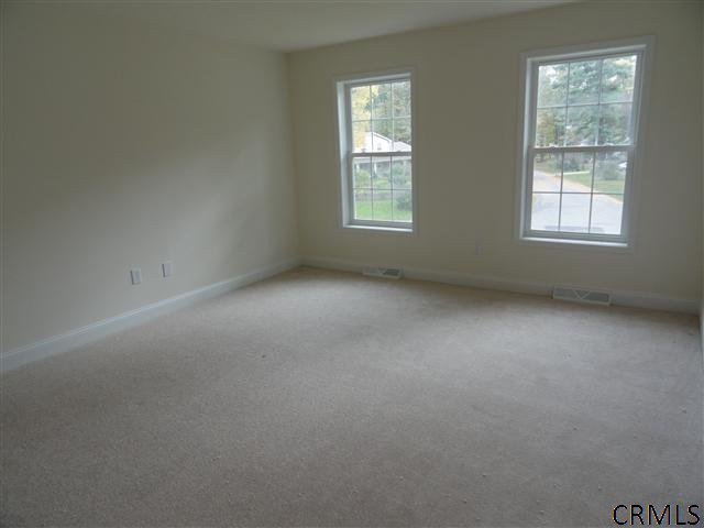 34 Pinewood Road Guilderland, NY 12084 - Photo 11 of 15 Photo 11