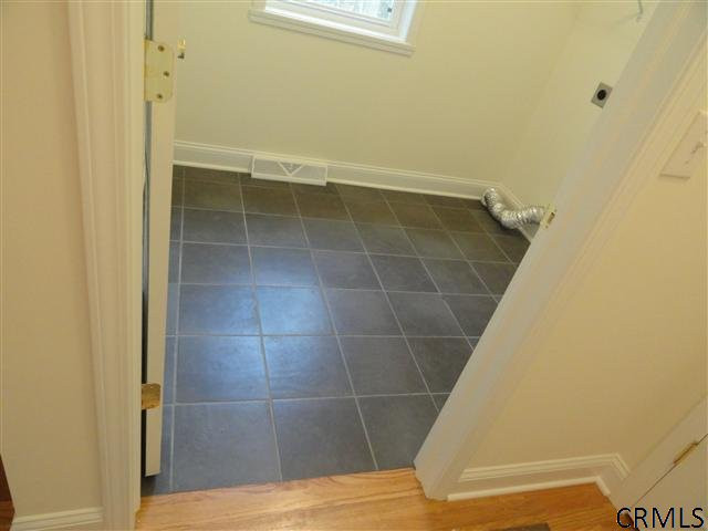 34 Pinewood Road Guilderland, NY 12084 - Photo 8 of 15 Photo 8