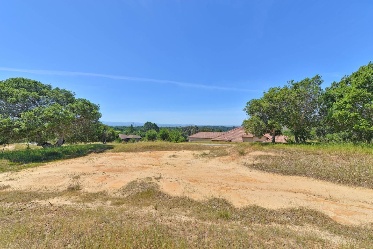 8945 Hidden Canyon Road Salinas, CA 93907 - Photo 10 of 17 Gallery Image 10