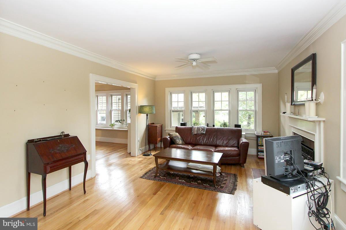 7313 Blair Road Northwest Washington, DC 20012 - Photo 5 of 30 Living Room