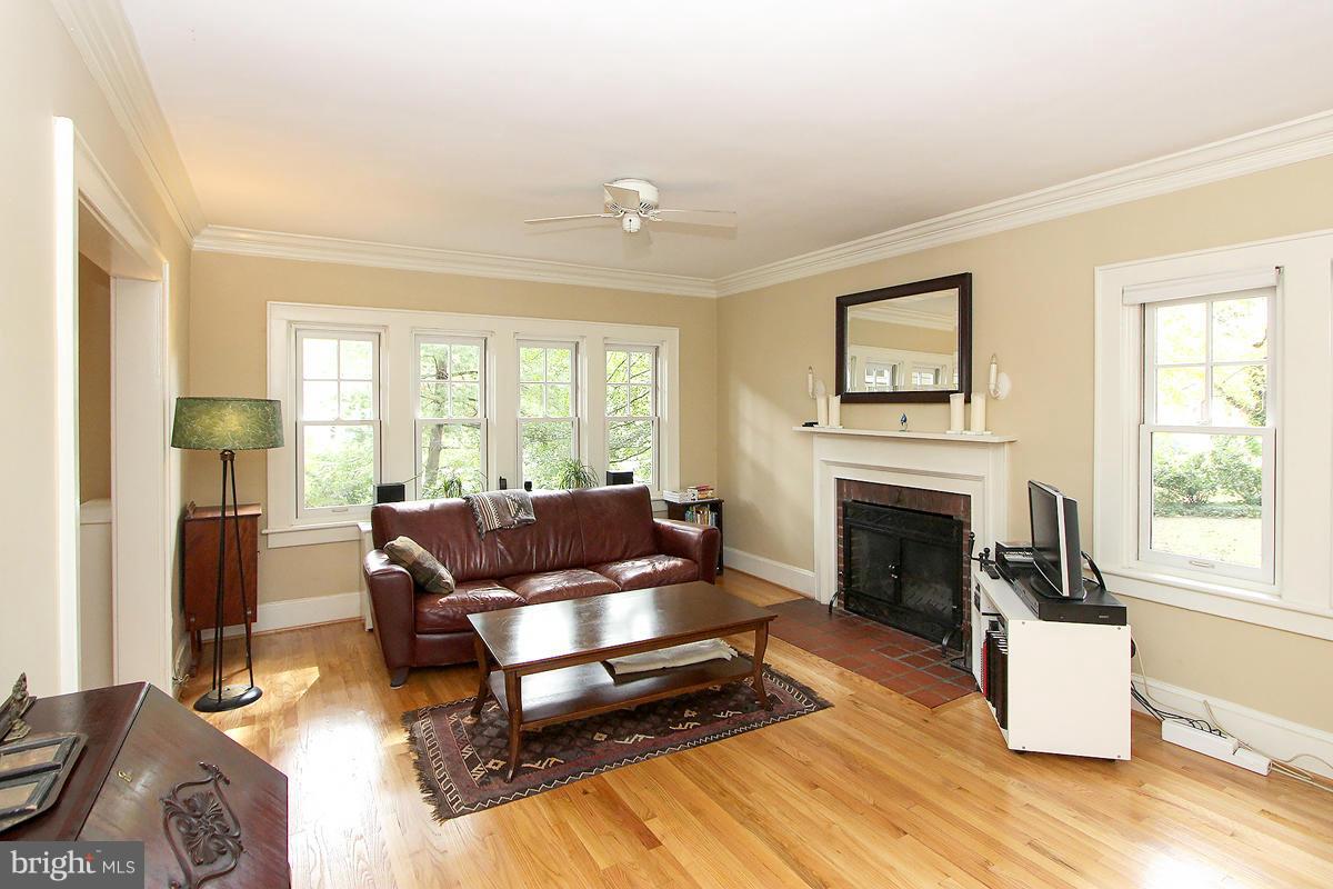 7313 Blair Road Northwest Washington, DC 20012 - Photo 6 of 30 Living Room