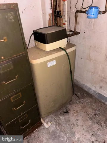 a close view of a sink