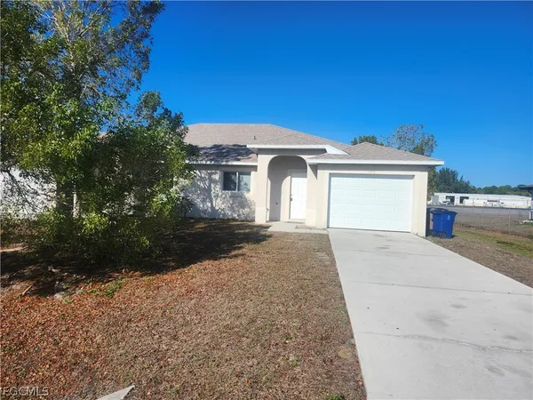 $1,295 | 2519 Park Road, Lehigh Acres, FL 33971