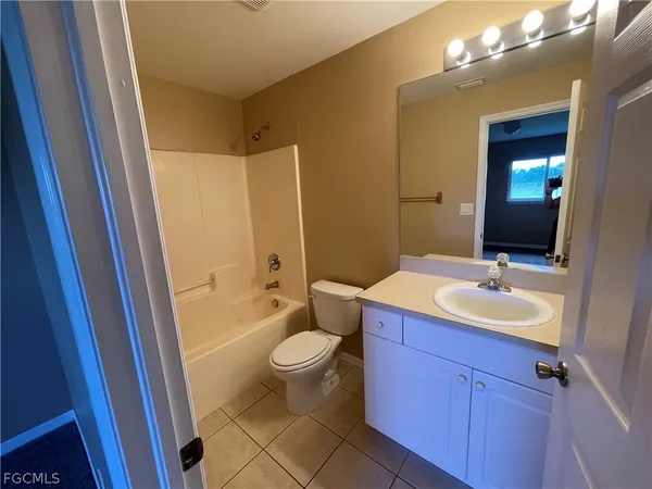 $1,295 | 2519 Park Road, Lehigh Acres, FL 33971