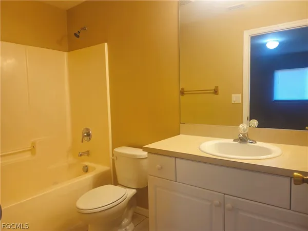 $1,295 | 2519 Park Road, Lehigh Acres, FL 33971