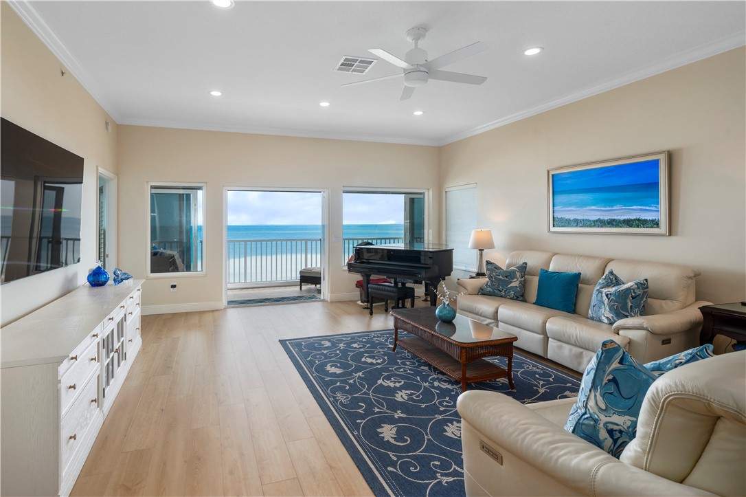 8810 South Sea Oaks Way Unit 406  