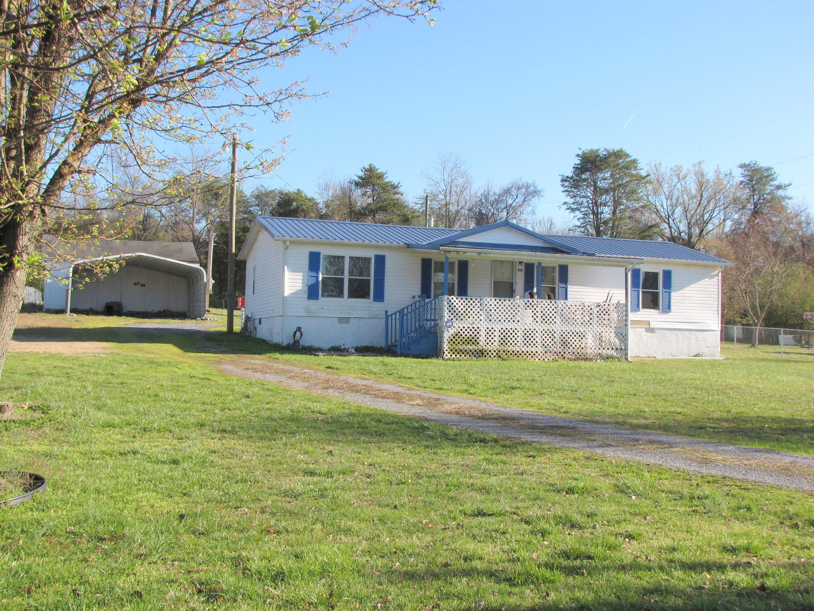 606 Old Slag Road Vonore, TN 37885 - Photo 1 of 35 01-IMG_0800